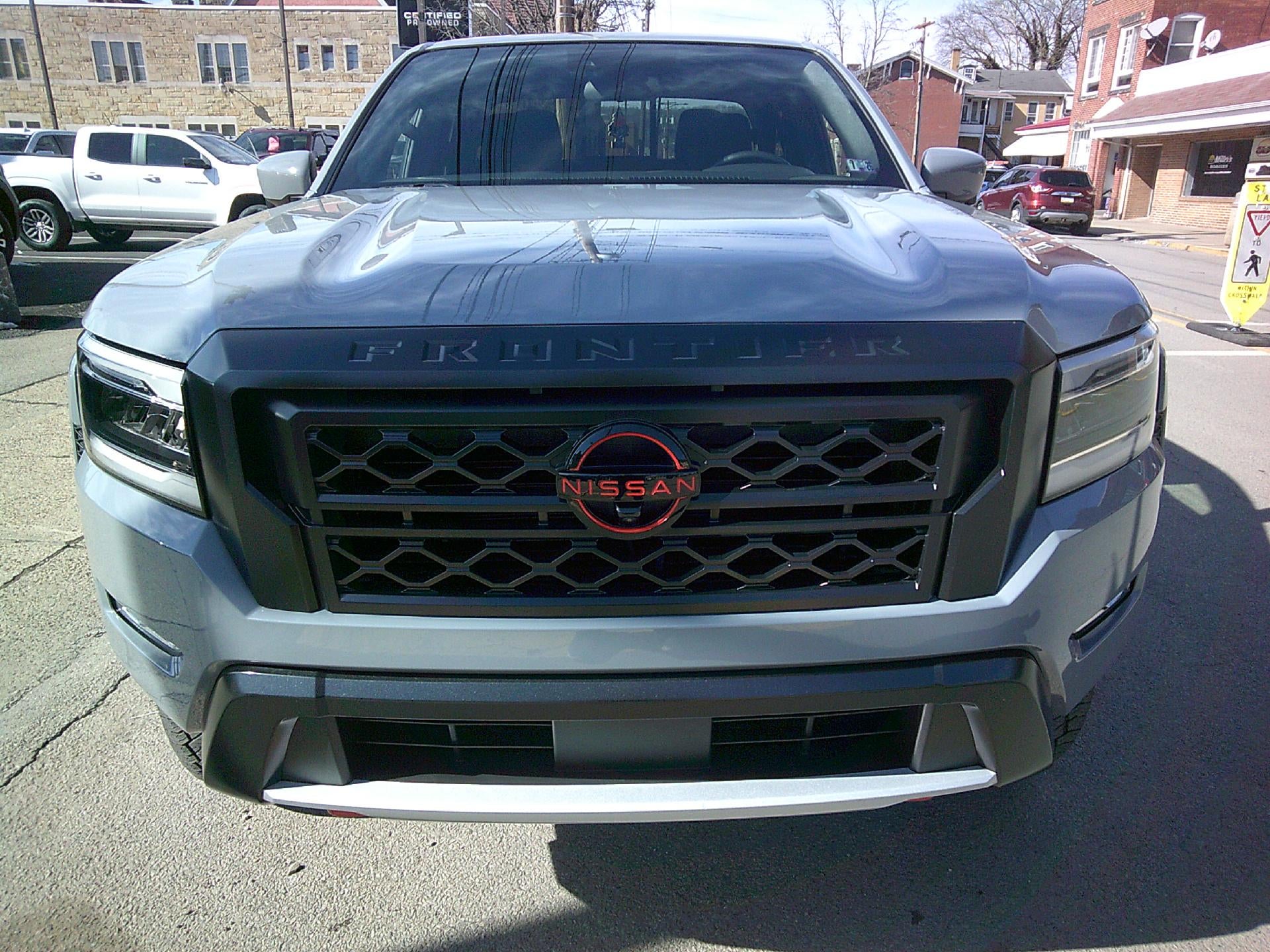 2023 Nissan Frontier Crew Cab PRO-4X 4x4