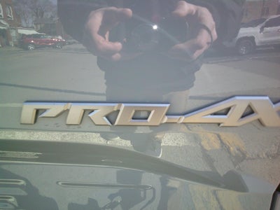 2023 Nissan Frontier Crew Cab PRO-4X 4x4