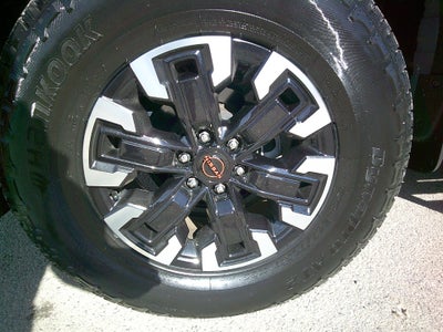 2023 Nissan Frontier Crew Cab PRO-4X 4x4