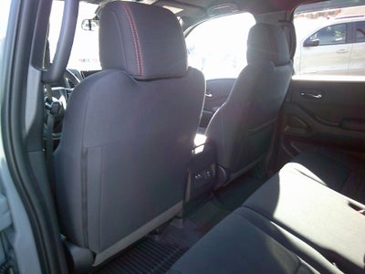 2023 Nissan Frontier Crew Cab PRO-4X 4x4