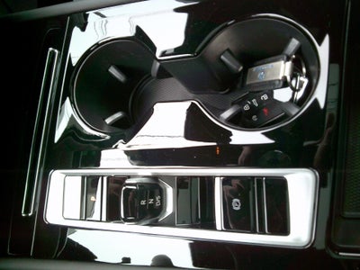 2025 Volkswagen Atlas Cross Sport 2.0T SEL Premium R-Line