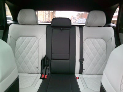 2025 Volkswagen Atlas Cross Sport 2.0T SEL Premium R-Line