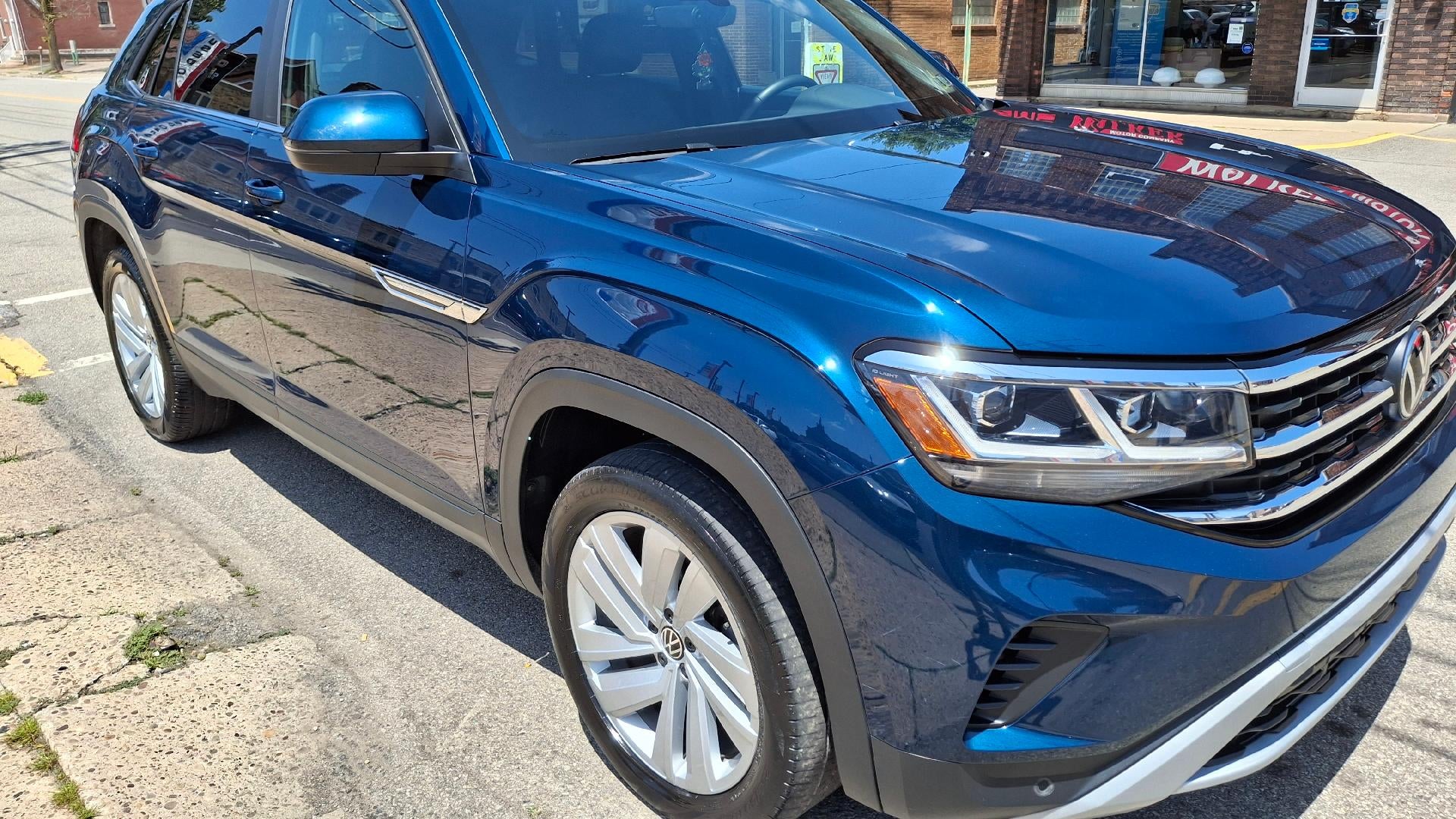 2023 Volkswagen Atlas Cross Sport 2.0T SE w/Technology