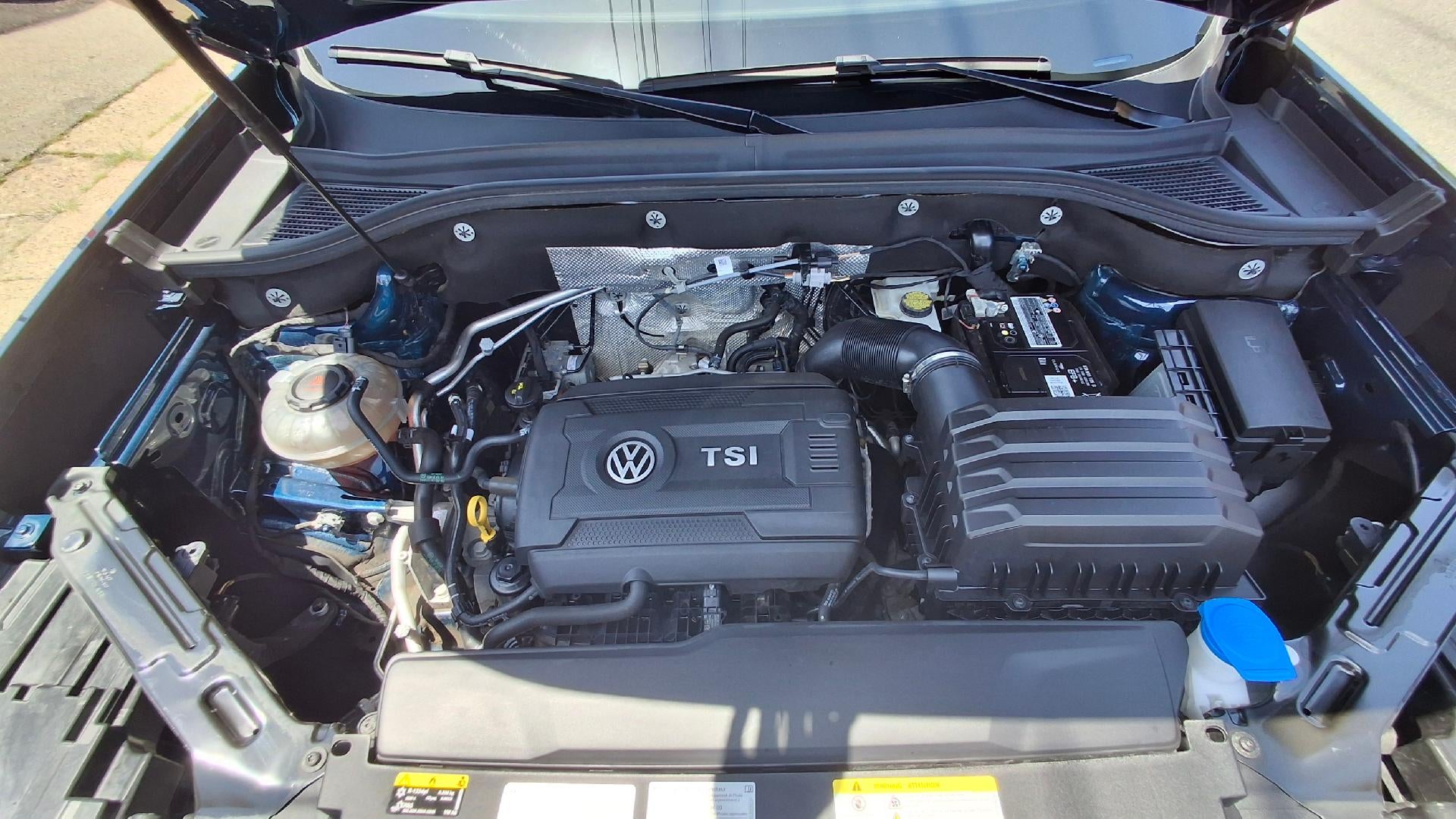 2023 Volkswagen Atlas Cross Sport 2.0T SE w/Technology