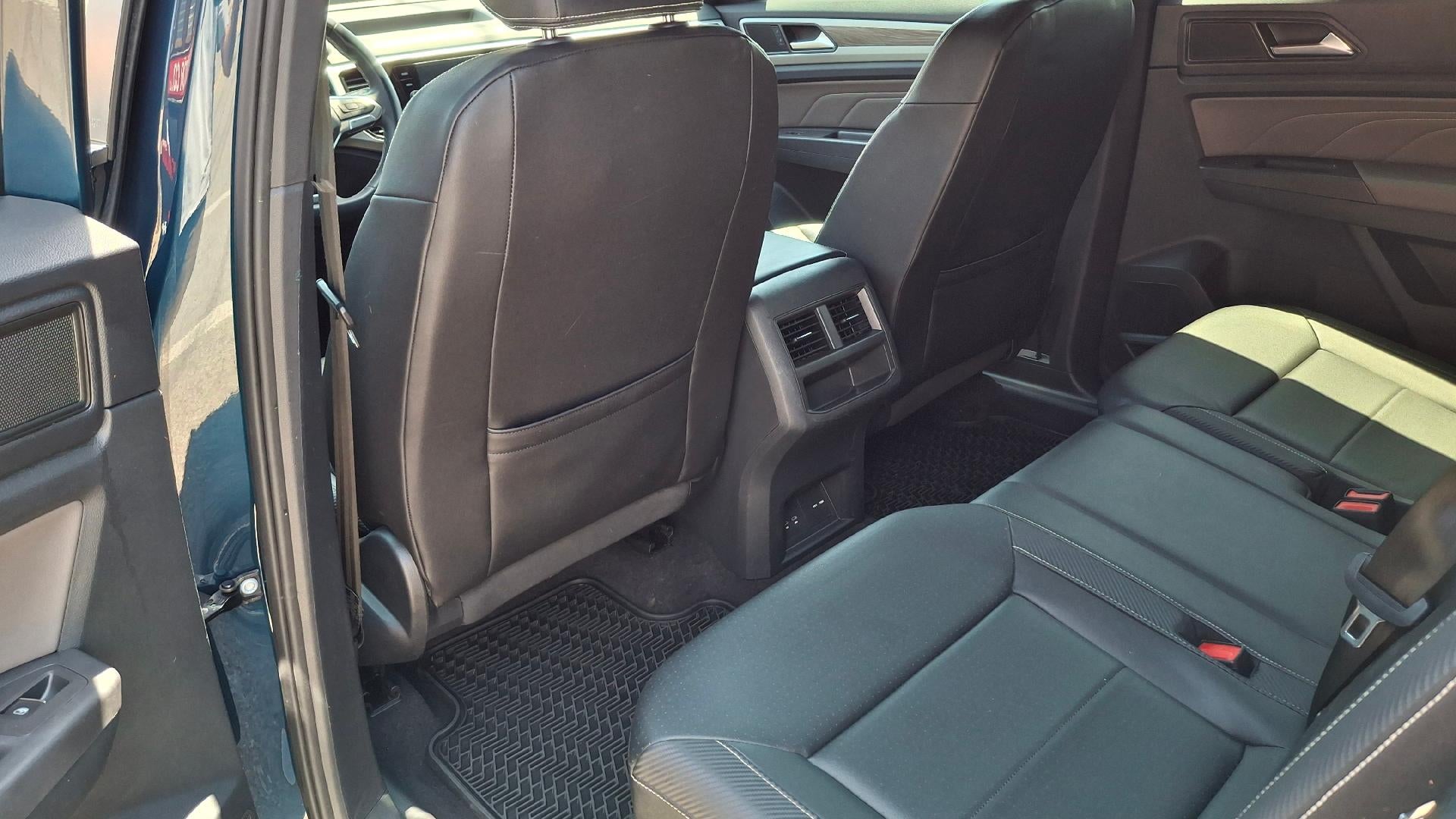 2023 Volkswagen Atlas Cross Sport 2.0T SE w/Technology