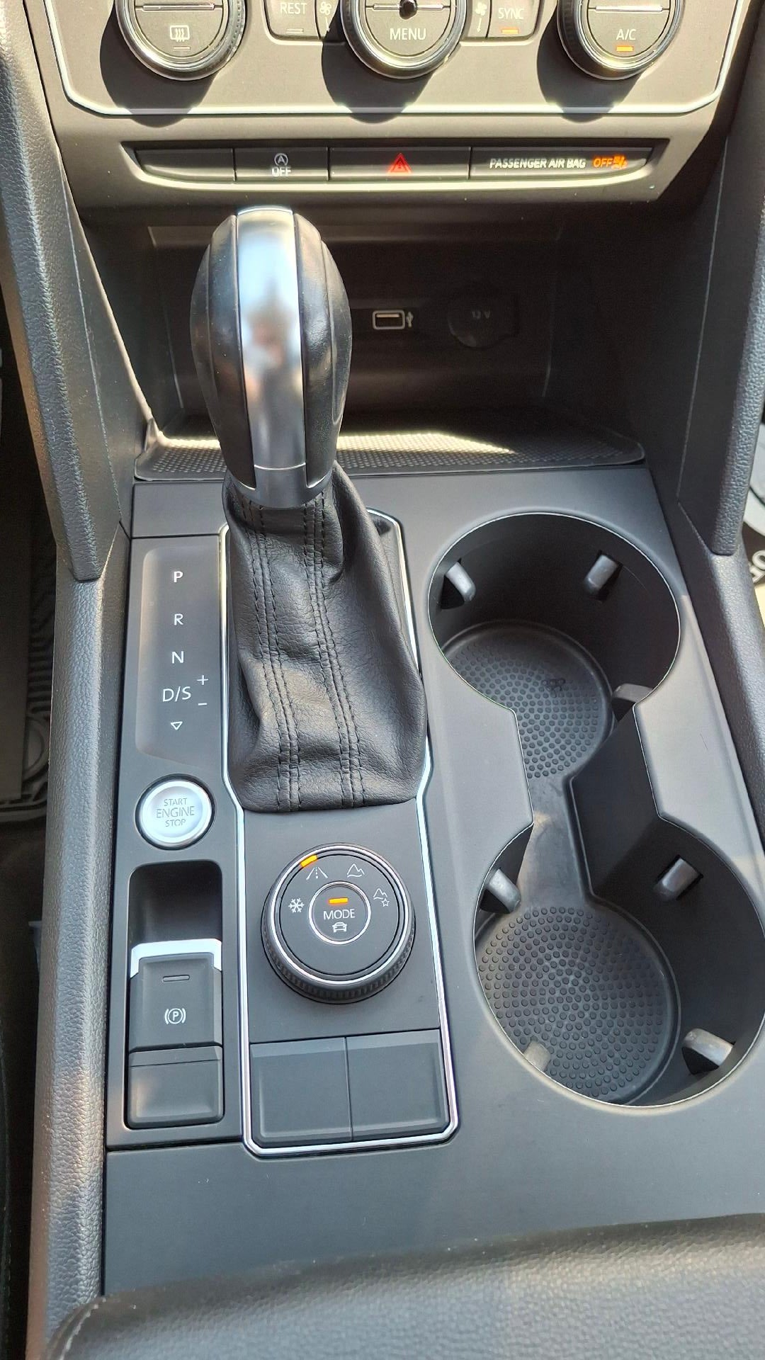 2019 Volkswagen Atlas 3.6L V6 SE w/Technology R-Line