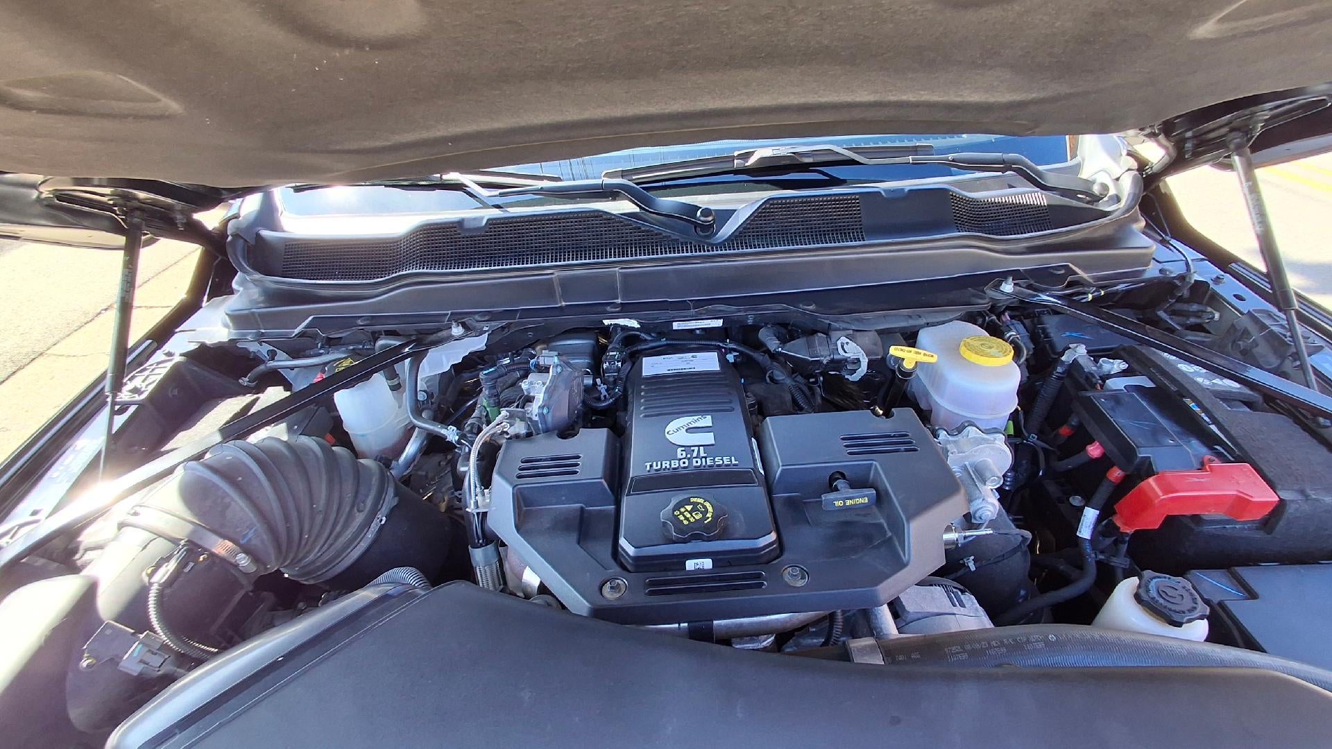 2024 RAM 3500 Laramie Crew Cab 4x4 6'4" Box