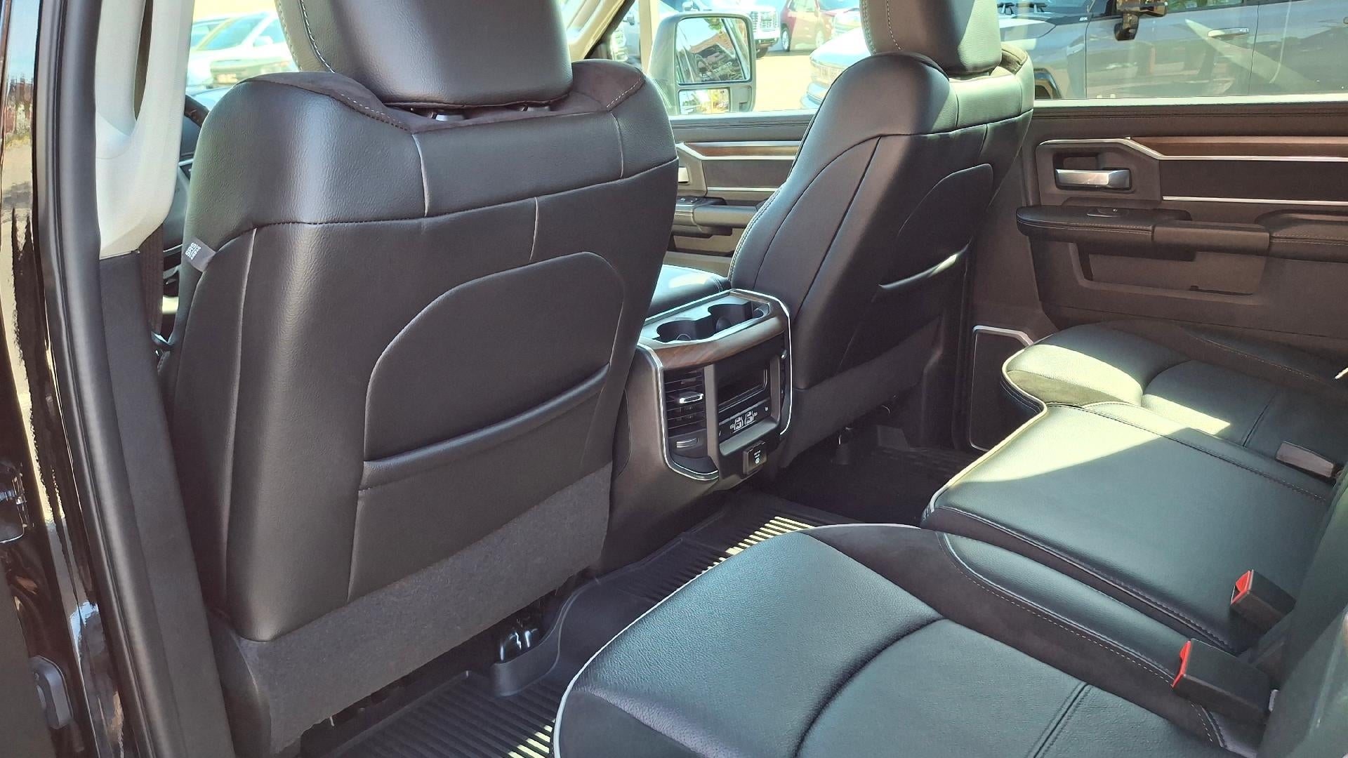 2024 RAM 3500 Laramie Crew Cab 4x4 6'4" Box