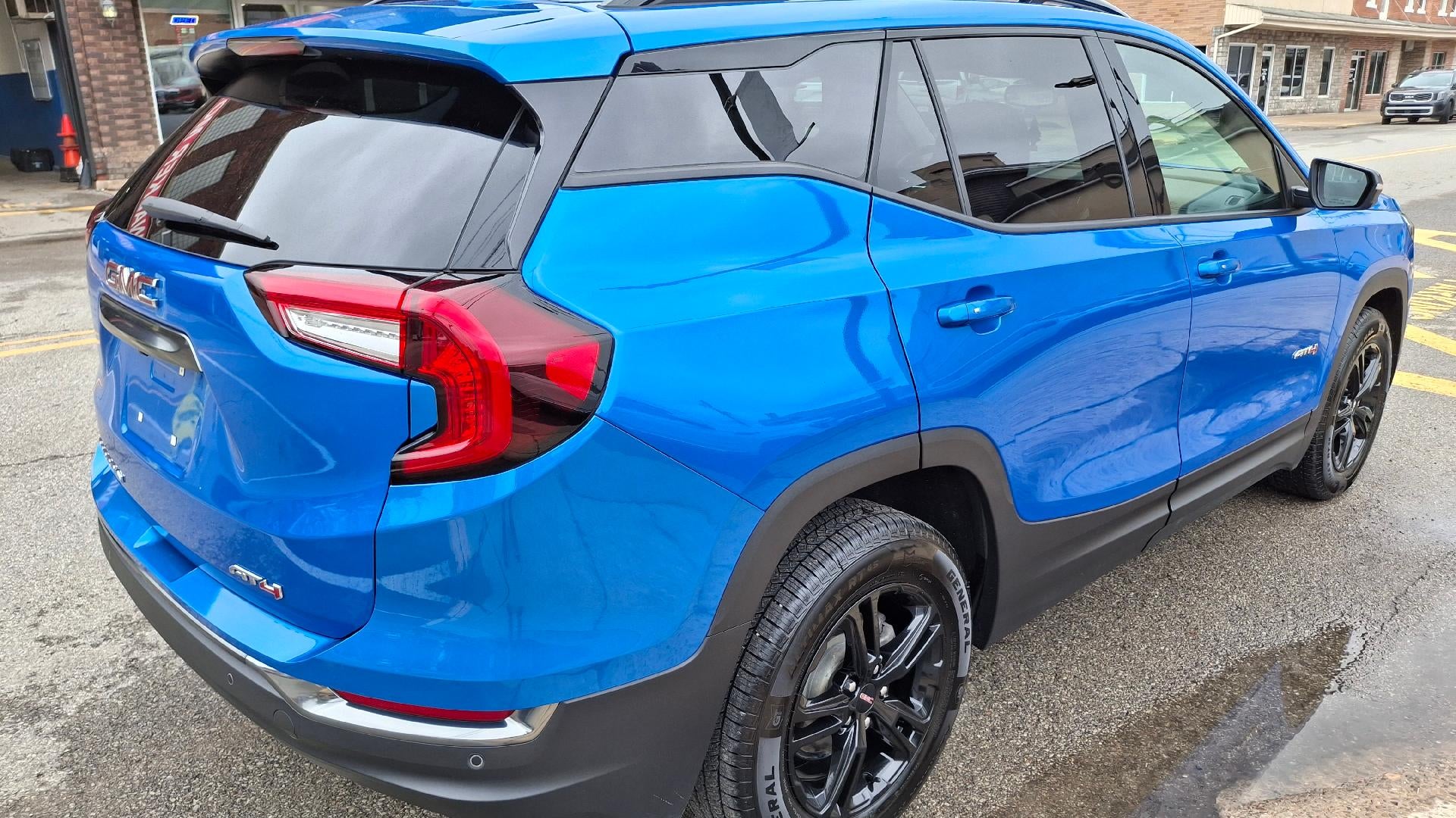 2024 GMC Terrain AT4