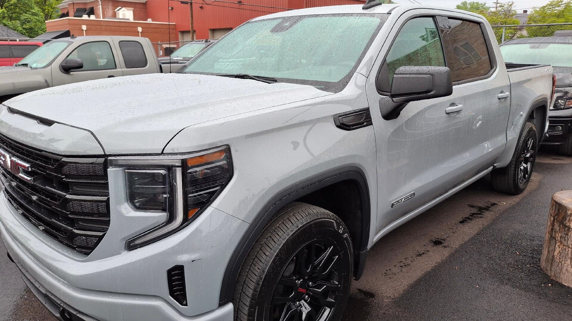 2024 GMC Sierra 1500 Elevation