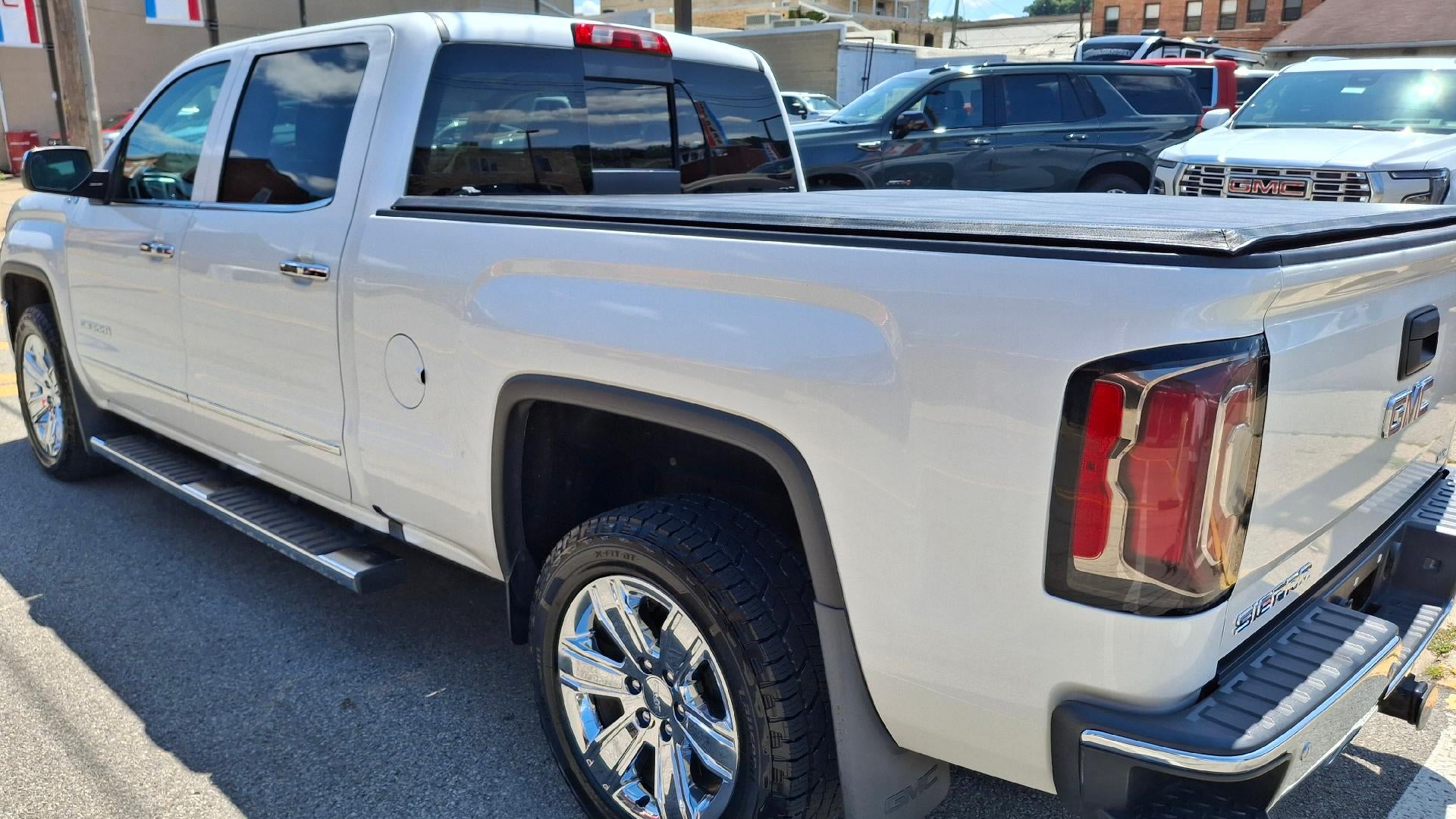 2017 GMC Sierra 1500 SLT