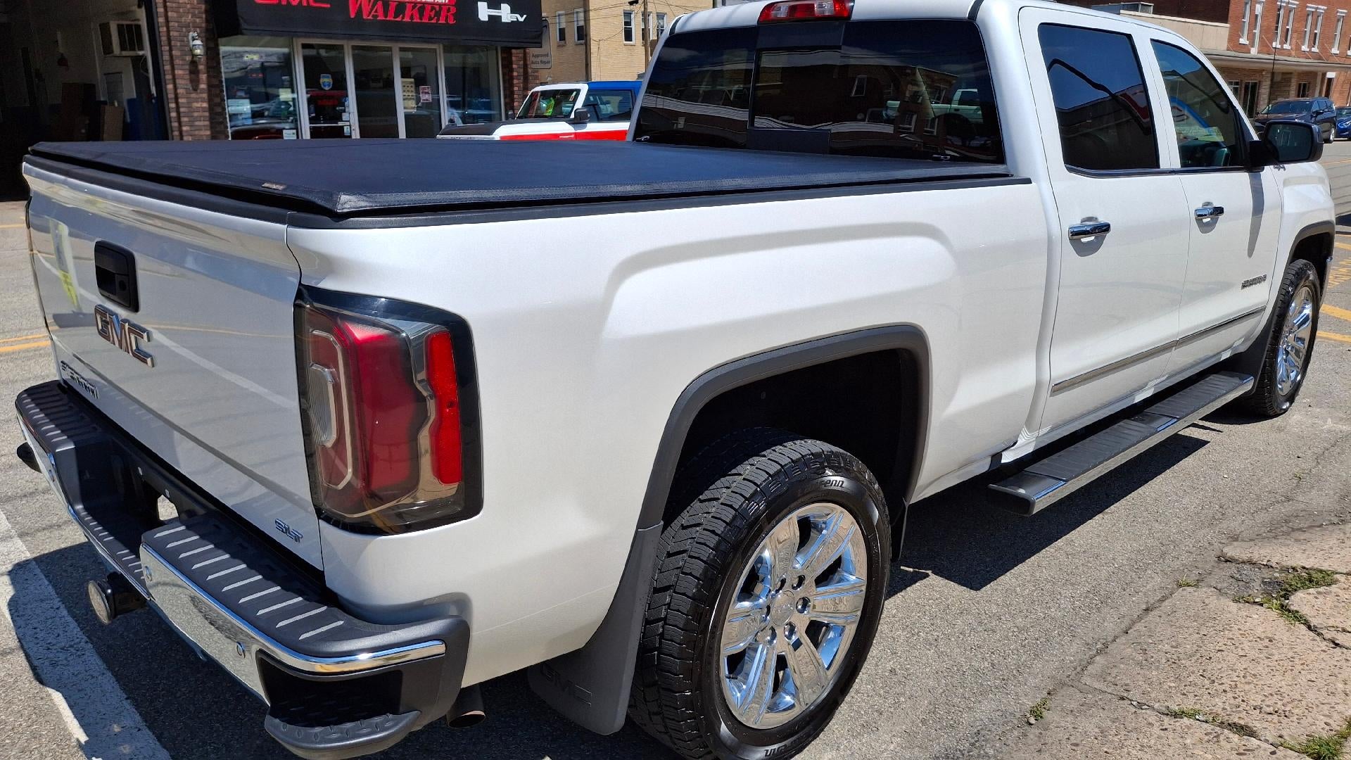 2017 GMC Sierra 1500 SLT