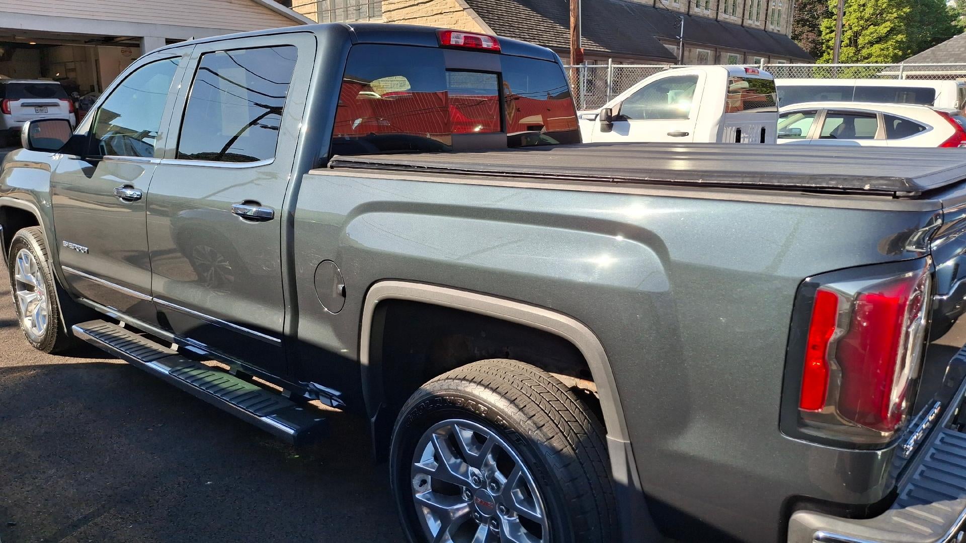 2017 GMC Sierra 1500 SLT