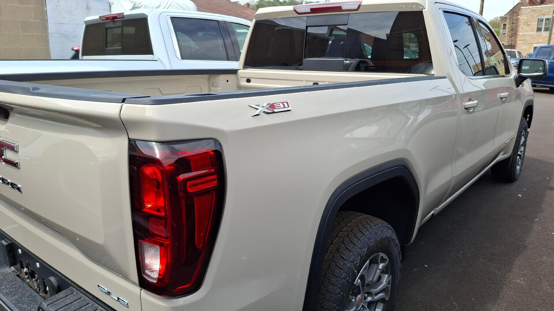 2026 GMC Sierra 1500 SLE