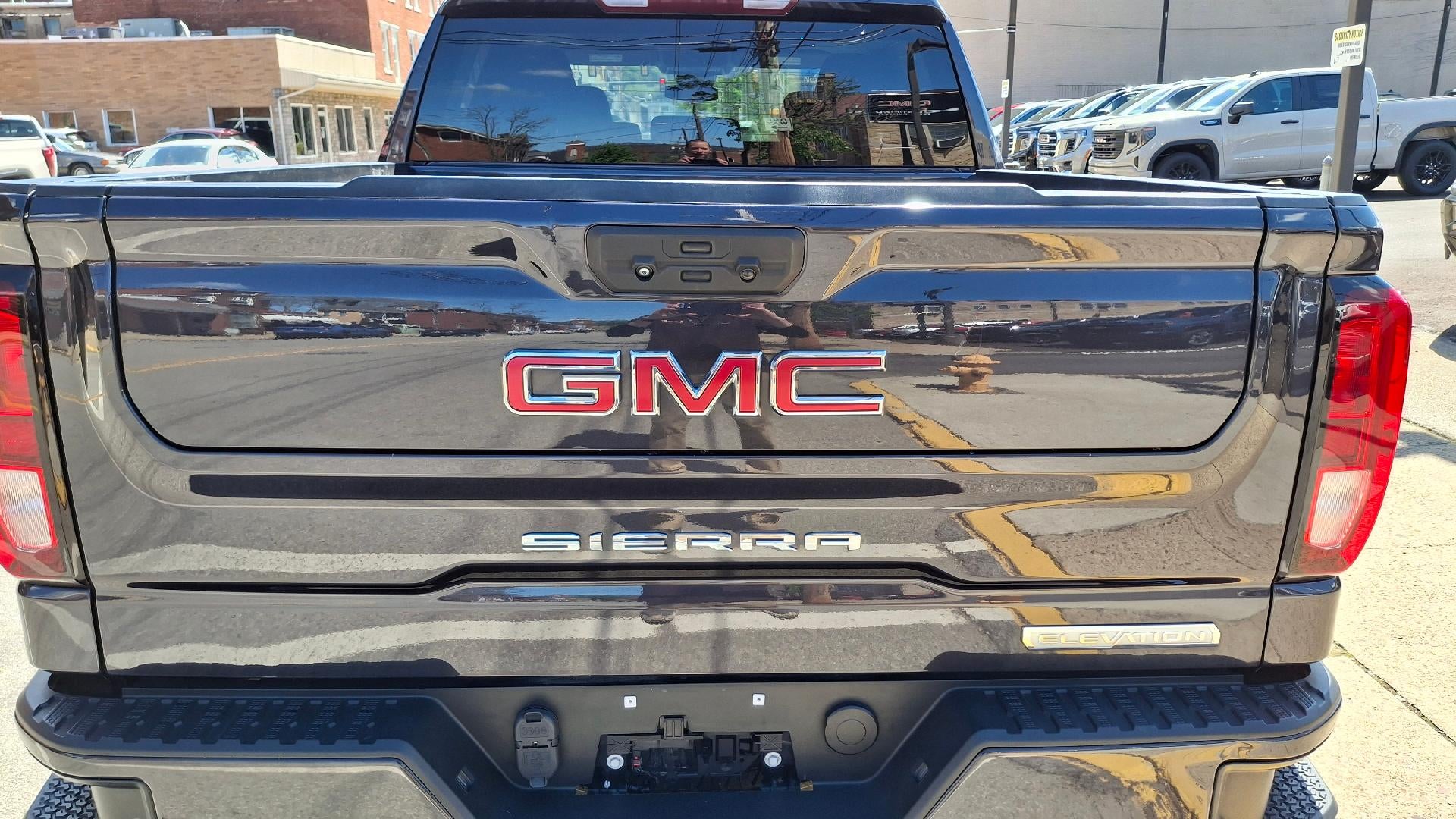 2022 GMC Sierra 1500 Elevation