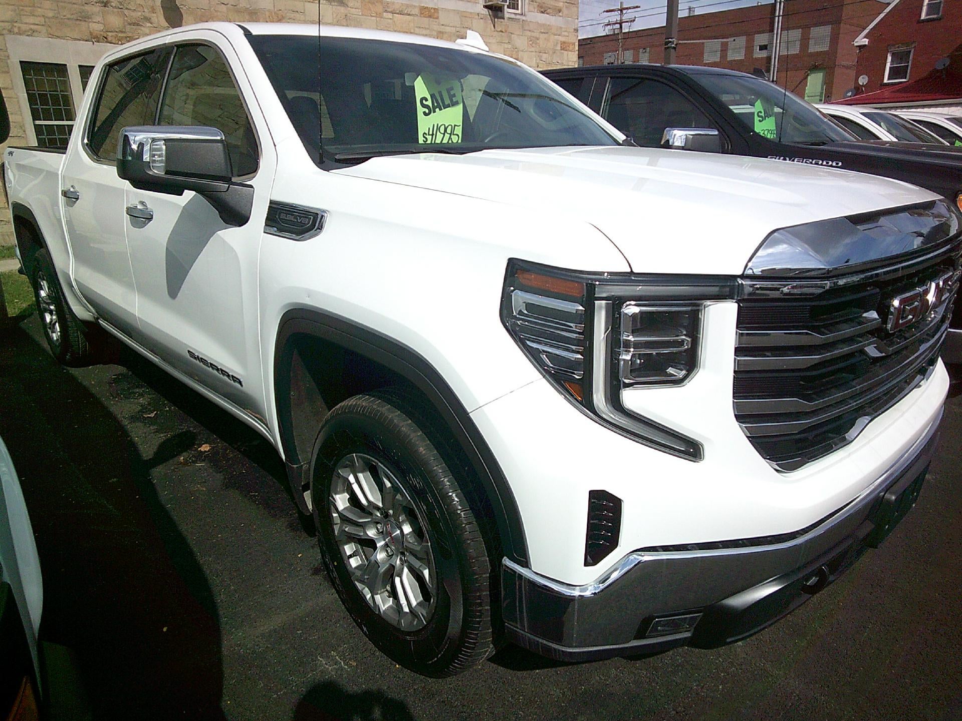 2025 GMC Sierra 1500 SLT