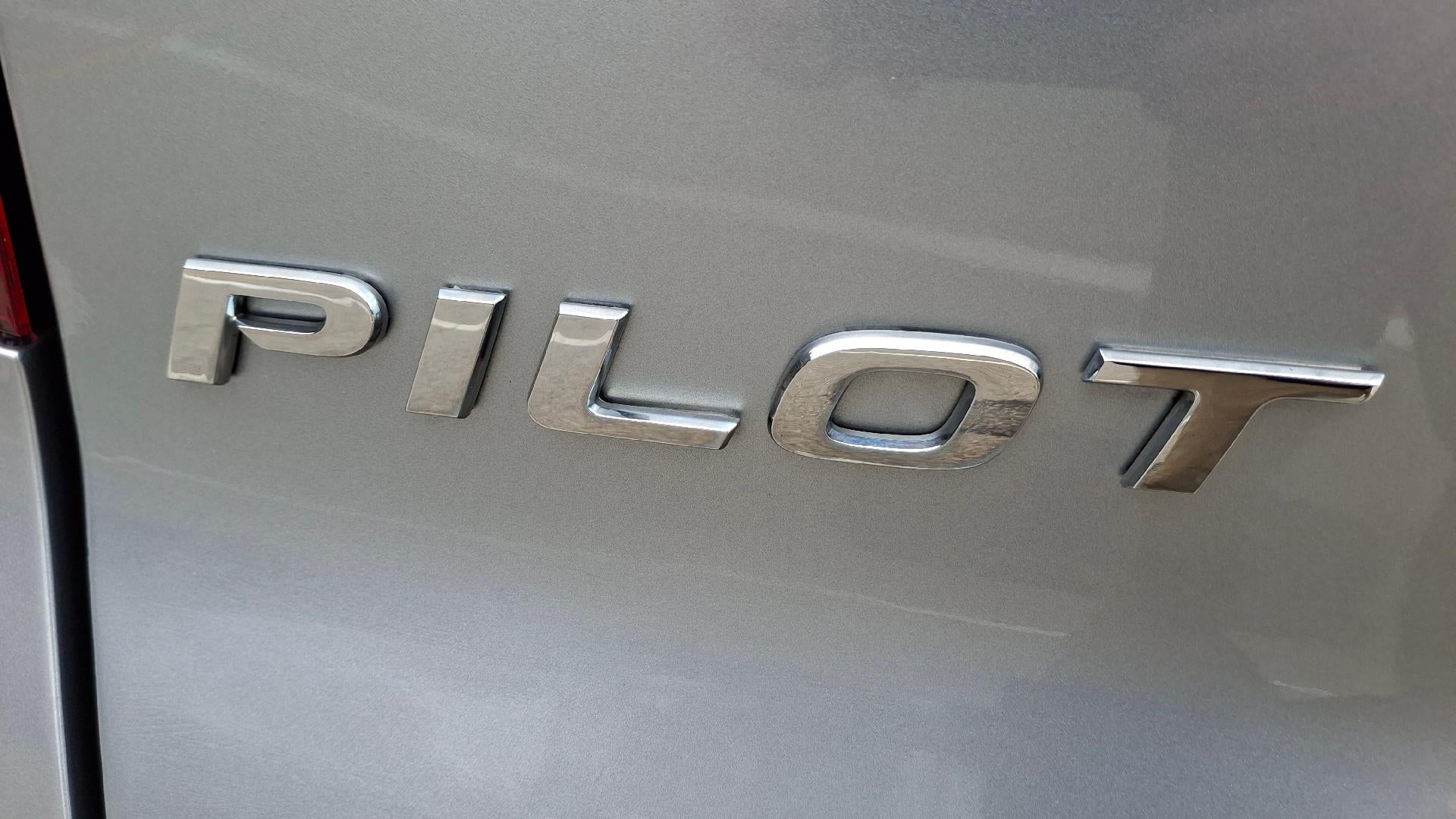 2020 Honda Pilot AWD Elite