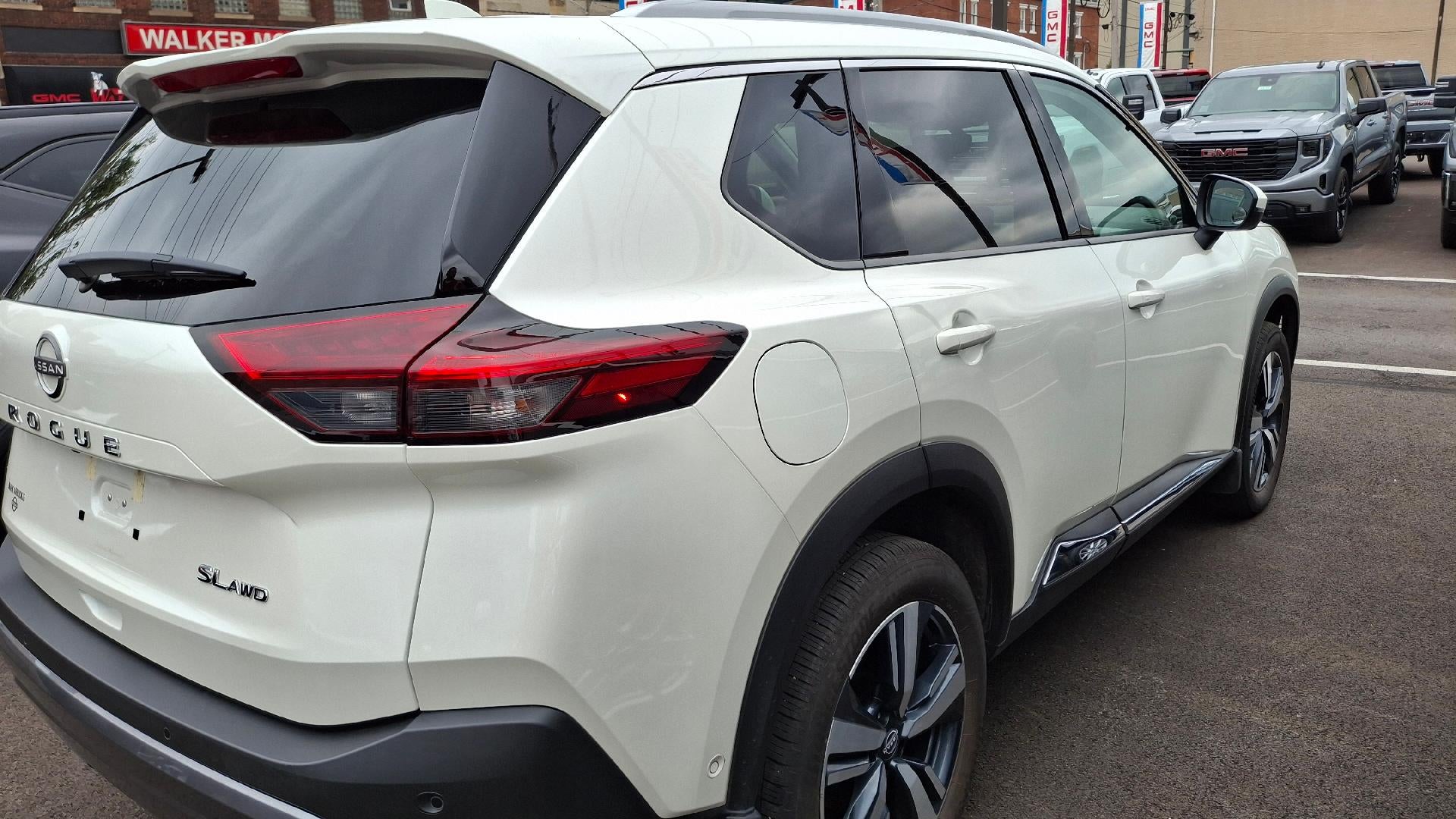 2023 Nissan Rogue SL Intelligent AWD