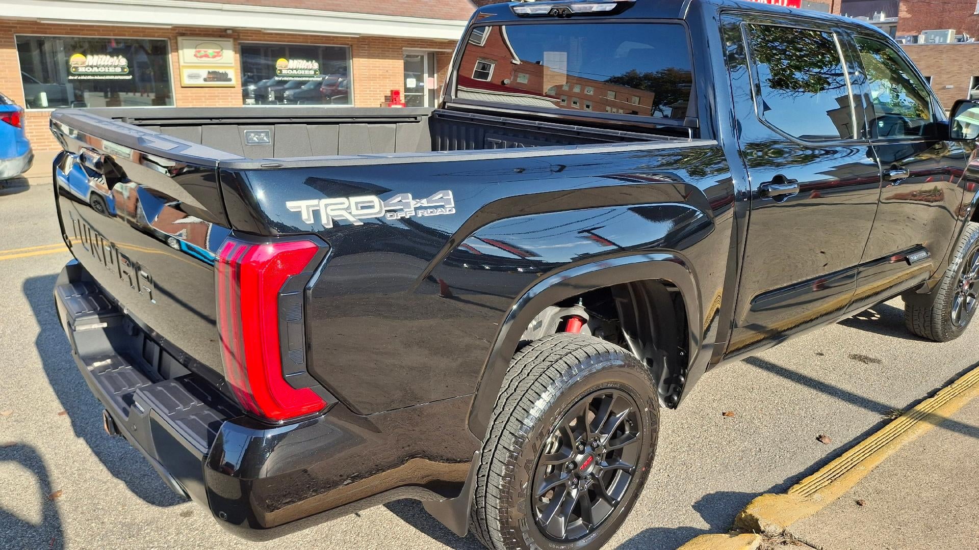 2024 Toyota Tundra Hybrid Platinum 4WD