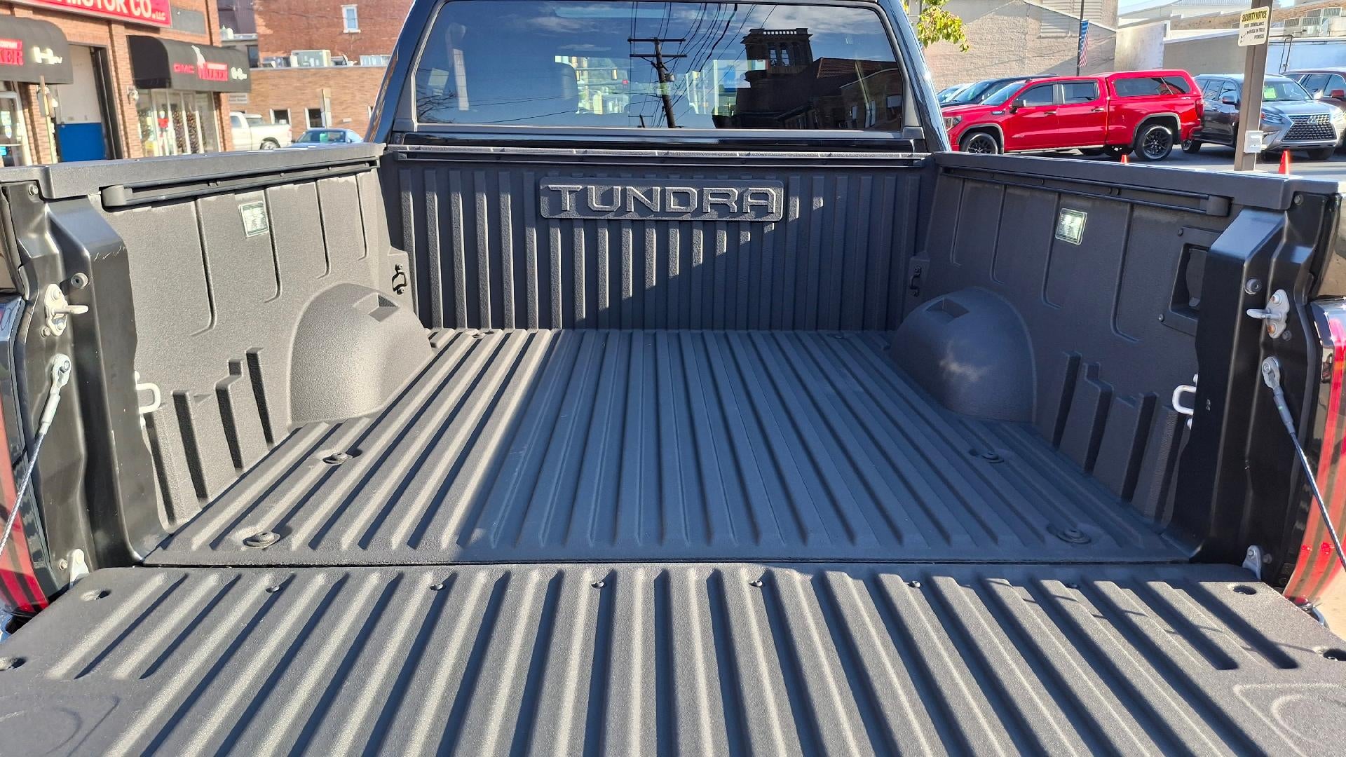 2024 Toyota Tundra Hybrid Platinum 4WD